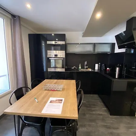 Apartment 2 Pieces La Tour *